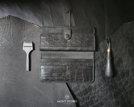 The Sentinel - Obsedian Black