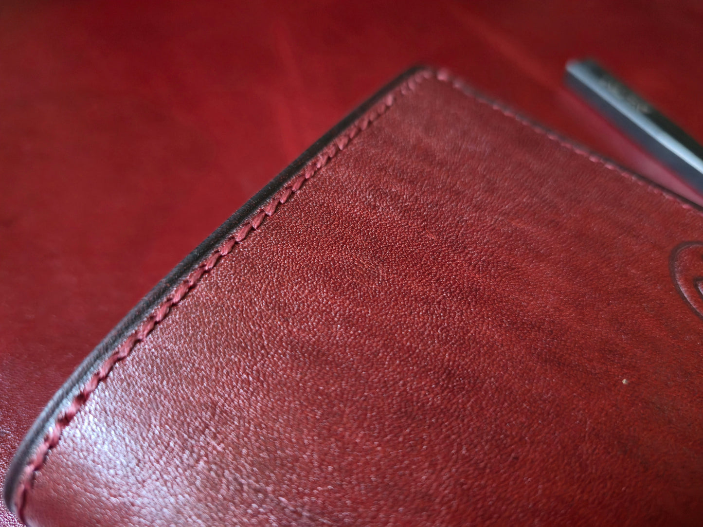 The Classic Bifold - Crimson Red