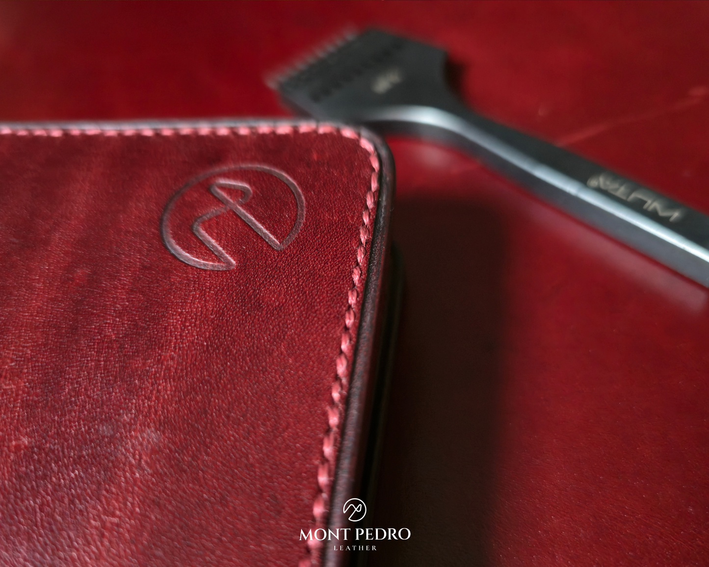 The Dualis - Crimson & Cognac