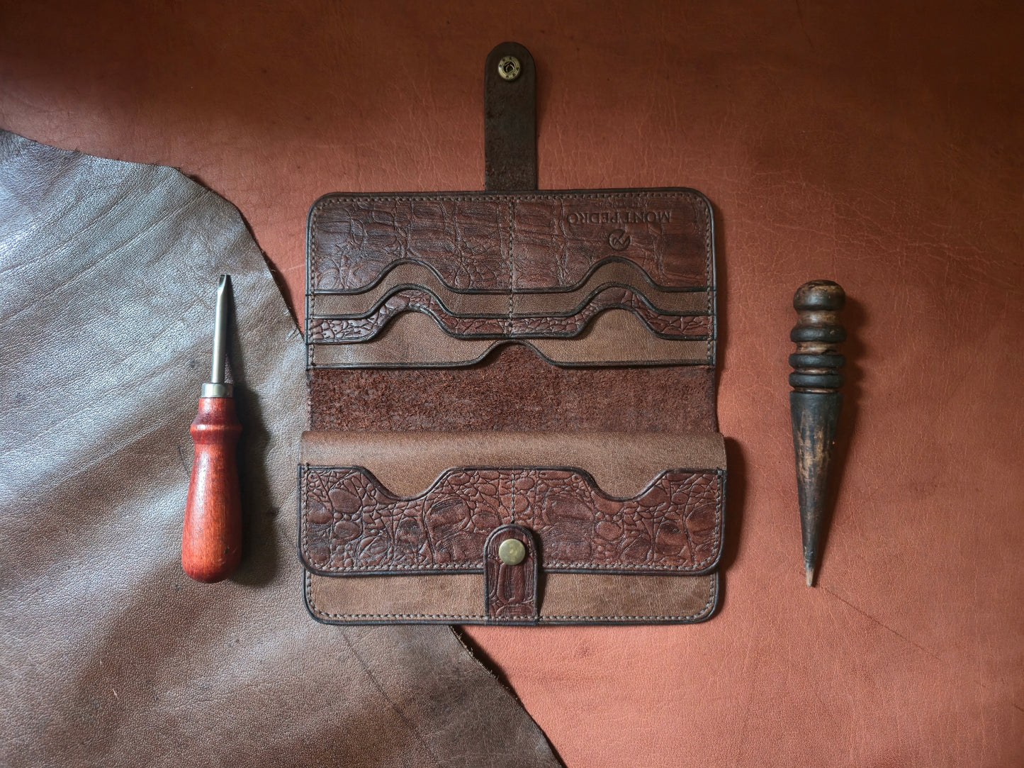 The Sentinel - Caramel & Brown