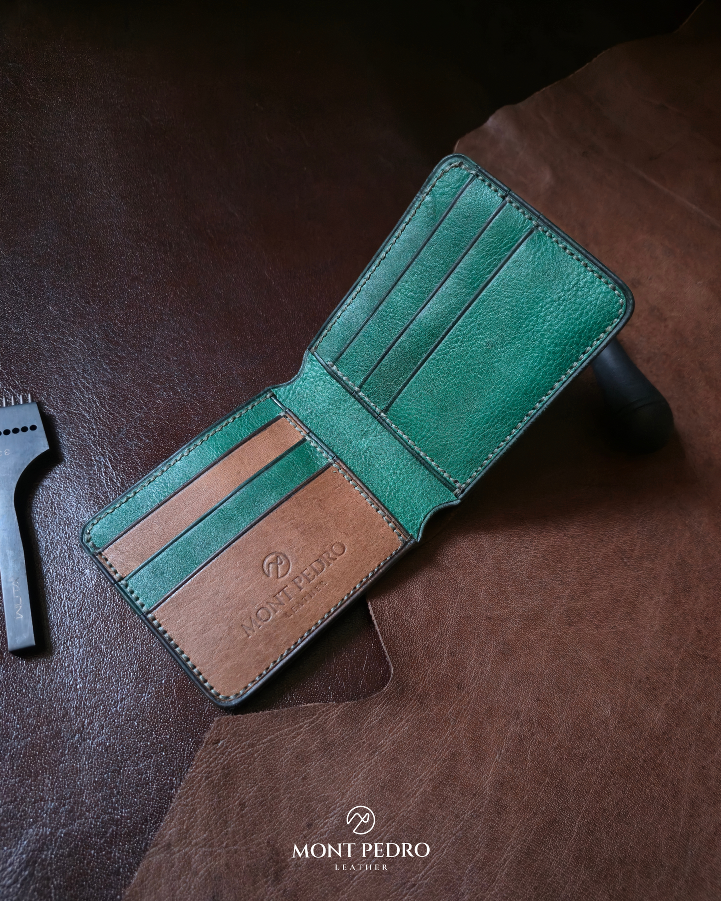 The Dualis - Tan & Teal